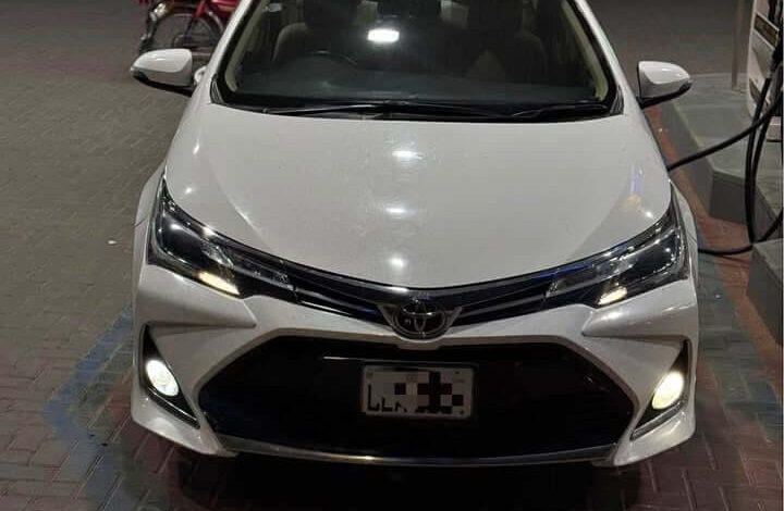Toyota Altis 1.8 Cruisetronic CVT 2018 Lahore Registered – Total Genuine – For Sale in Pakistan